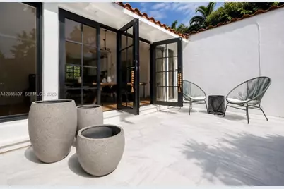 735 NE 72nd St, Miami, FL 33138 - Photo 13