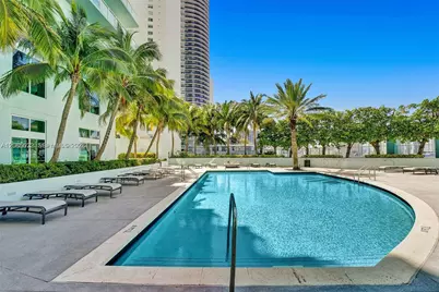 1900 N Bayshore Dr #508, Miami, FL 33132 - Photo 27