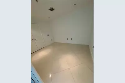 1900 N Bayshore Dr #2306, Miami, FL 33132 - Photo 5
