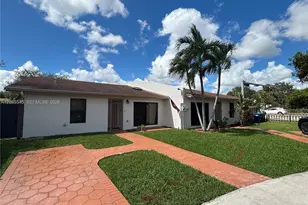 2426 SW 109th Ct, Miami, FL 33165 - Photo 3