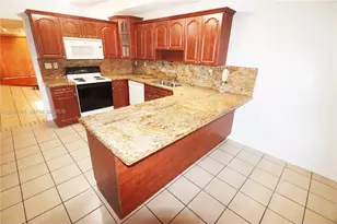 2426 SW 109th Ct, Miami, FL 33165 - Photo 11