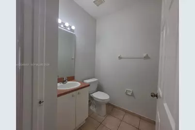 807 N Santa Catalina Cir, North Lauderdale, FL 33068 - Photo 21