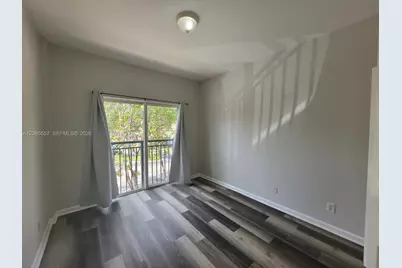 807 N Santa Catalina Cir, North Lauderdale, FL 33068 - Photo 21