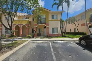 807 N Santa Catalina Cir, North Lauderdale, FL 33068 - Photo 1