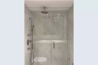 5401 Collins Ave #210, Miami Beach, FL 33140 - Photo 17