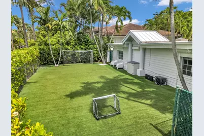 755 Curtiswood Dr, Key Biscayne, FL 33149 - Photo 39