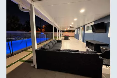 240 N 68th Ave, Hollywood, FL 33024 - Photo 19