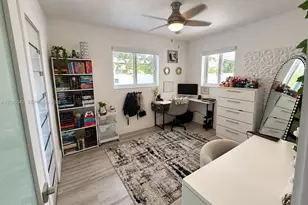 240 N 68th Ave, Hollywood, FL 33024 - Photo 13