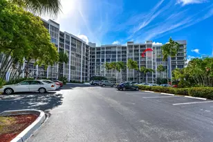 600 Parkview Dr, Hallandale Beach, FL 33009 - Photo 41