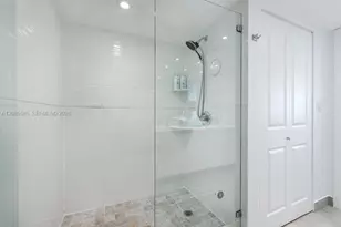600 Parkview Dr, Hallandale Beach, FL 33009 - Photo 21