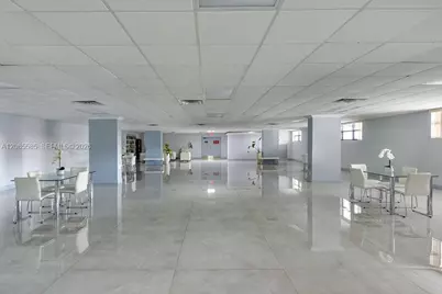 600 Parkview Dr #829, Hallandale Beach, FL 33009 - Photo 29