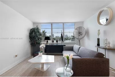1020 Meridian Ave #302, Miami Beach, FL 33139 - Photo 7