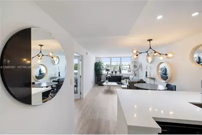 1020 Meridian Ave #302, Miami Beach, FL 33139 - Photo 1