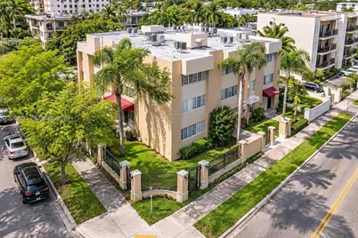 300 Madeira Ave #304, Coral Gables, FL 33134 - Photo 1