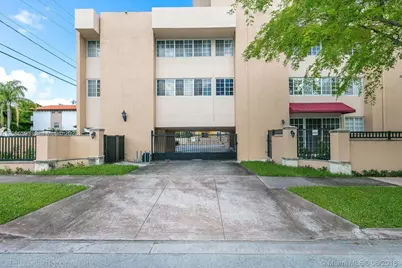 300 Madeira Ave #304, Coral Gables, FL 33134 - Photo 7