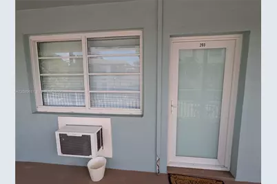 158 Ocean Dr #203, Miami Beach, FL 33139 - Photo 9