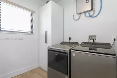 811 NE 17th Ct #0, Fort Lauderdale, FL 33305 - Photo 15