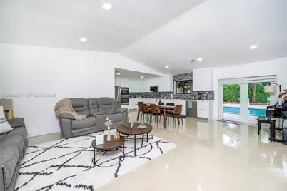 15245 SW 99th Ct, Miami, FL 33157 - Photo 5