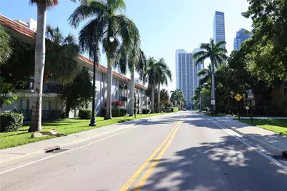 210 172nd St #426, Sunny Isles Beach, FL 33160 - Photo 13