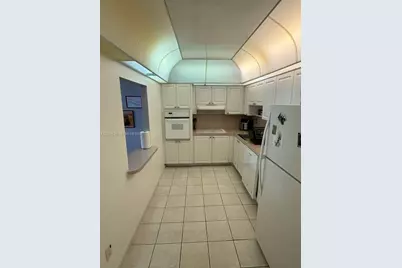 19390 Collins Ave #1217, Sunny Isles Beach, FL 33160 - Photo 9