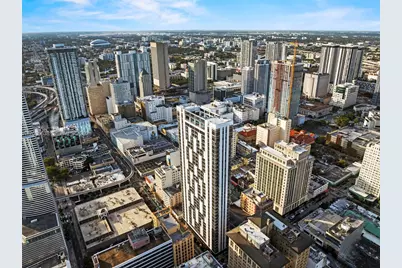 151 SE 1st St #1104, Miami, FL 33131 - Photo 15