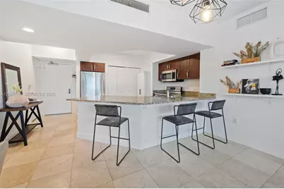20000 E Country Club Dr #314, Aventura, FL 33180 - Photo 13