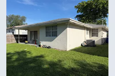 617 SW 1st St, Hallandale Beach, FL 33009 - Photo 5