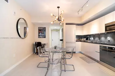 1010 Brickell Ave #2508, Miami, FL 33131 - Photo 5