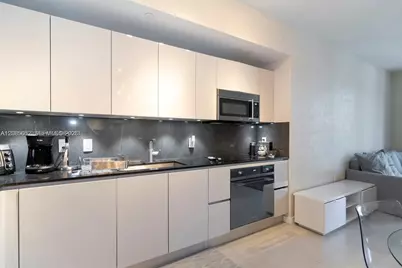 1010 Brickell Ave #2508, Miami, FL 33131 - Photo 3
