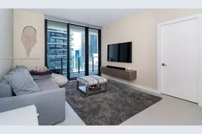 1010 Brickell Ave #2508, Miami, FL 33131 - Photo 9