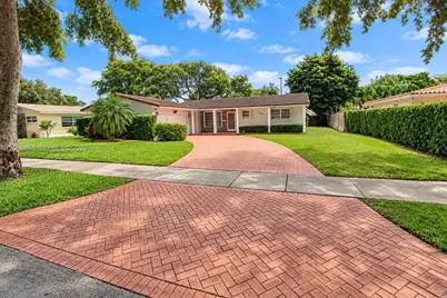 14961 Egan Ln, Miami Lakes, FL 33014 - Photo 3