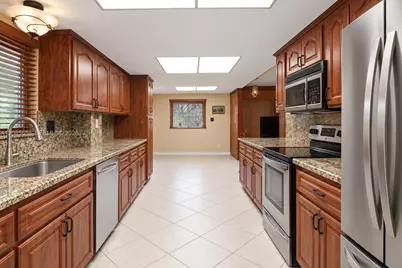 14961 Egan Ln, Miami Lakes, FL 33014 - Photo 15