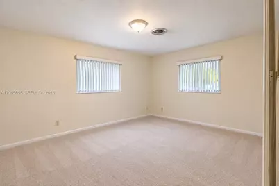 14961 Egan Ln, Miami Lakes, FL 33014 - Photo 17