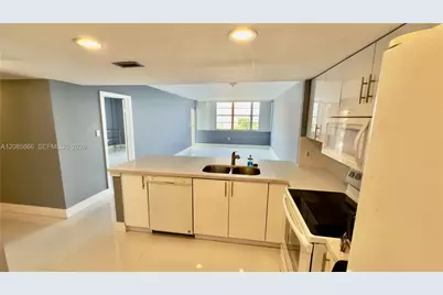 1351 NE Miami Gardens Dr #422E, Miami, FL 33179 - Photo 13