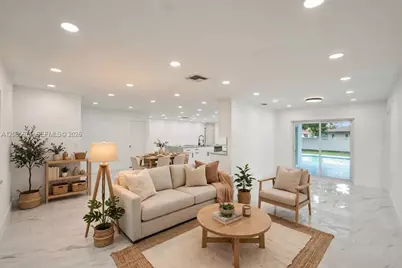 10601 NW 43rd Ct, Coral Springs, FL 33065 - Photo 11