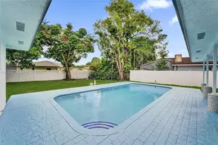 10601 NW 43rd Ct, Coral Springs, FL 33065 - Photo 3