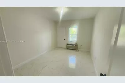 847 81st St #6, Miami Beach, FL 33141 - Photo 3