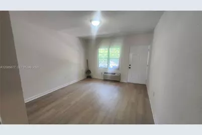 847 81st St #2, Miami Beach, FL 33141 - Photo 7