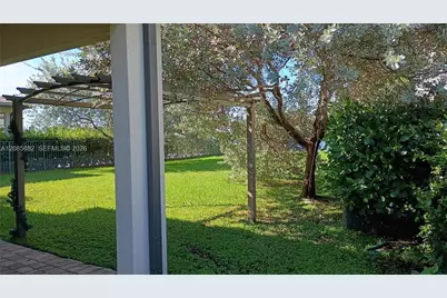 1280 SW 113th Way, Pembroke Pines, FL 33025 - Photo 75
