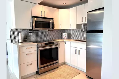 1035 West Ave #404, Miami Beach, FL 33139 - Photo 31