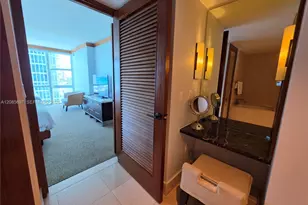 6801 Collins Ave, Miami Beach, FL 33141 - Photo 23