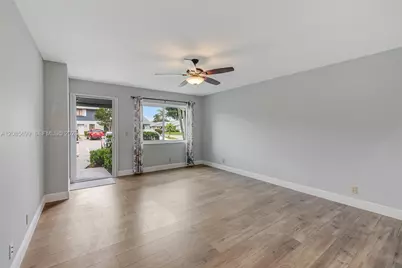 2641 Gately Dr W #902, West Palm Beach, FL 33415 - Photo 5