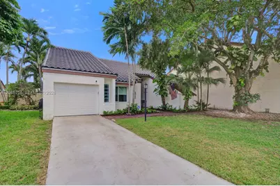 8946 SW 150th Ct Cir E, Miami, FL 33196 - Photo 3