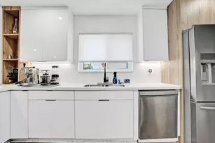 8946 SW 150th Ct Cir E, Miami, FL 33196 - Photo 9
