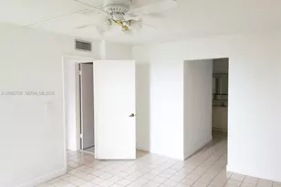 506 NW 87th Ave, Miami, FL 33172 - Photo 9
