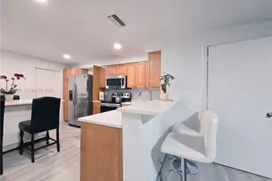 1303 Presidio Dr, Weston, FL 33327 - Photo 17