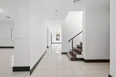 519 Alhambra Cir, Coral Gables, FL 33134 - Photo 9