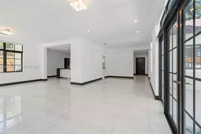 519 Alhambra Cir, Coral Gables, FL 33134 - Photo 31