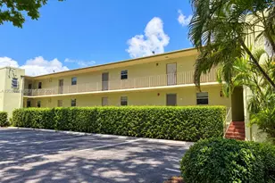 520 NE 38th St, Miami, FL 33137 - Photo 1