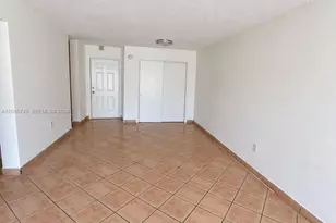 520 NE 38th St, Miami, FL 33137 - Photo 7